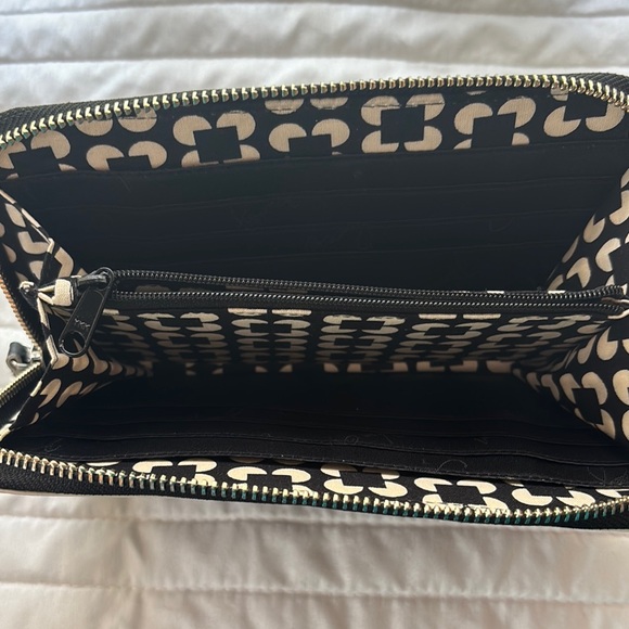 Vera Bradley Zip Around Continental Clutch Wallet black faux leather - Picture 3 of 4